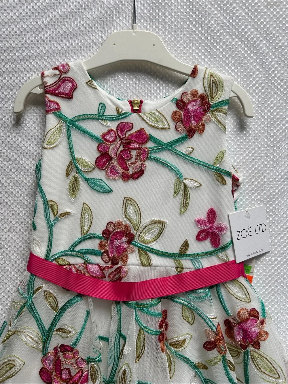 Zoe Ltd Exquisite ! White Floral Embroidered Party Dress with Pink Ribbon. NWT!